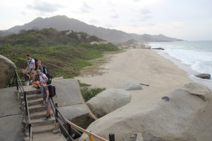 Gåtur langs kysten av Tayrona Park (Foto: Tarjei)